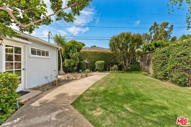 169 S Gretna Green Way, Los Angeles, CA 90049