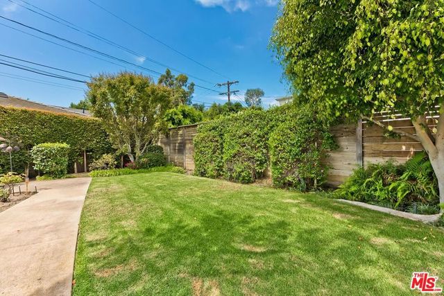 169 S Gretna Green Way, Los Angeles, CA 90049