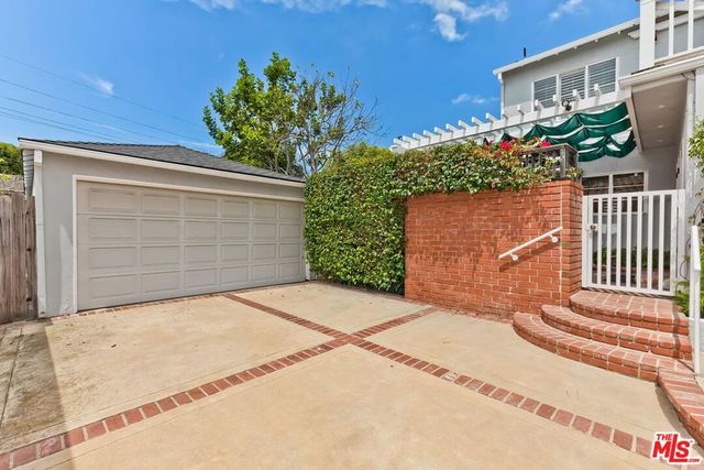 169 S Gretna Green Way, Los Angeles, CA 90049