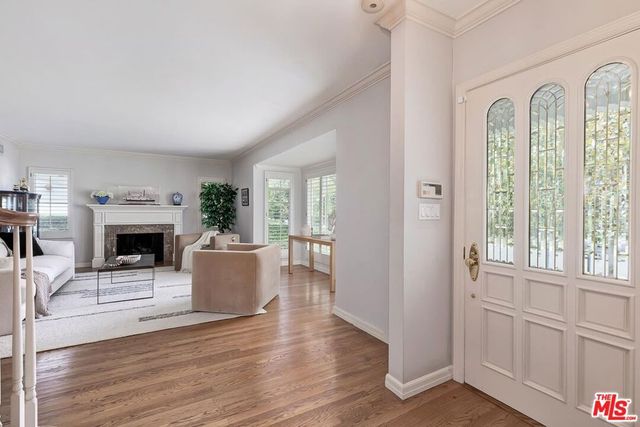 169 S Gretna Green Way, Los Angeles, CA 90049