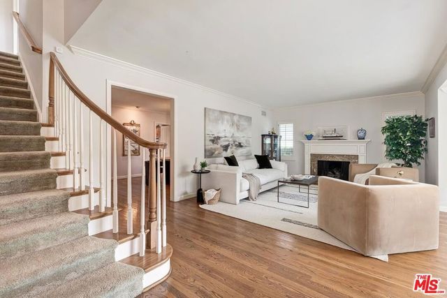 169 S Gretna Green Way, Los Angeles, CA 90049