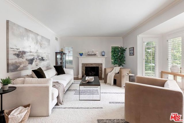 169 S Gretna Green Way, Los Angeles, CA 90049