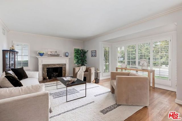 169 S Gretna Green Way, Los Angeles, CA 90049