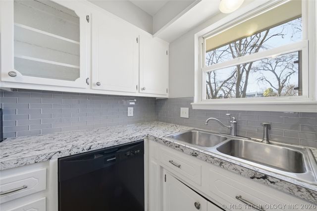 5662 S 85th East Avenue, Tulsa, OK 74145