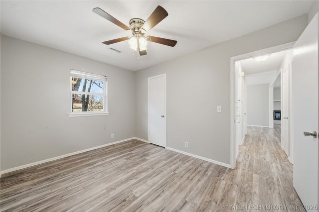 5662 S 85th East Avenue, Tulsa, OK 74145