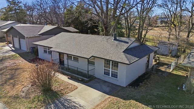 5662 S 85th East Avenue, Tulsa, OK 74145