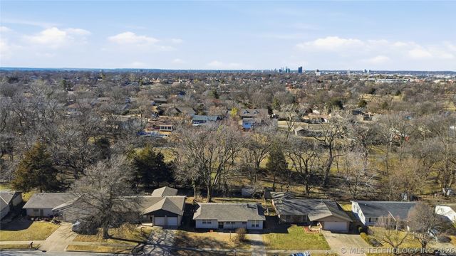 5662 S 85th East Avenue, Tulsa, OK 74145