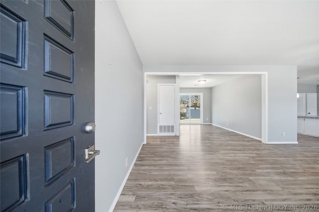 5662 S 85th East Avenue, Tulsa, OK 74145