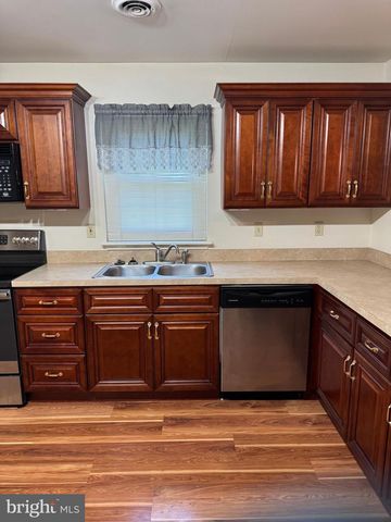 108 PRIMROSE LN, Reading, PA 19610