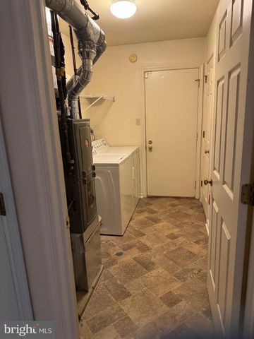 108 PRIMROSE LN, Reading, PA 19610