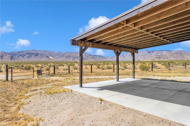 31542 Spinel, Lucerne Valley, CA 92356