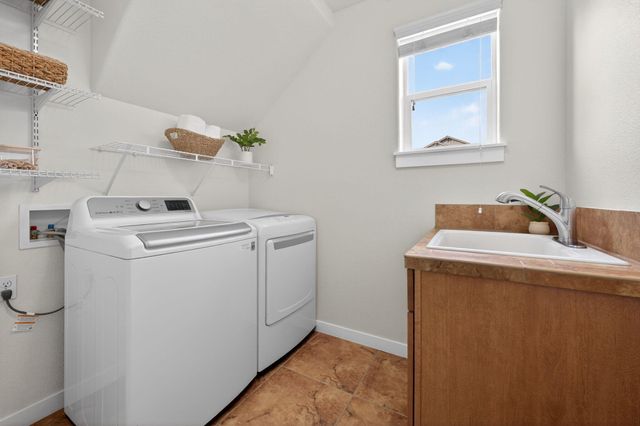 19744 SW Aspen Ridge Drive, Bend, OR 97702