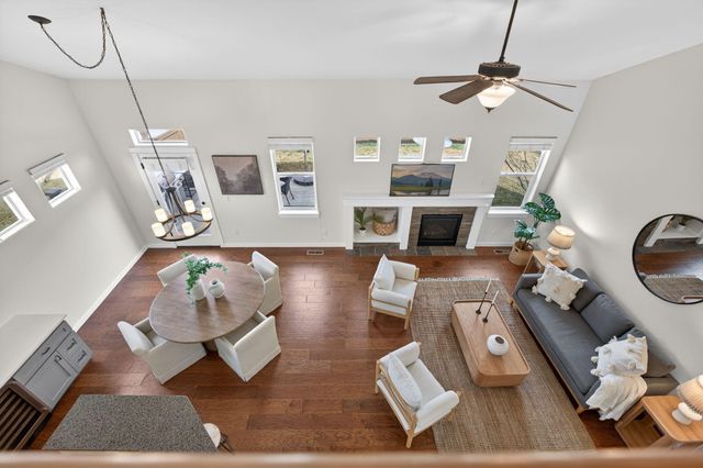 19744 SW Aspen Ridge Drive, Bend, OR 97702