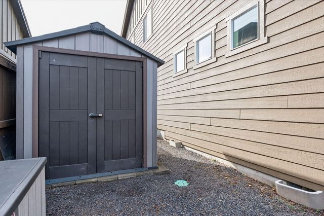 19744 SW Aspen Ridge Drive, Bend, OR 97702