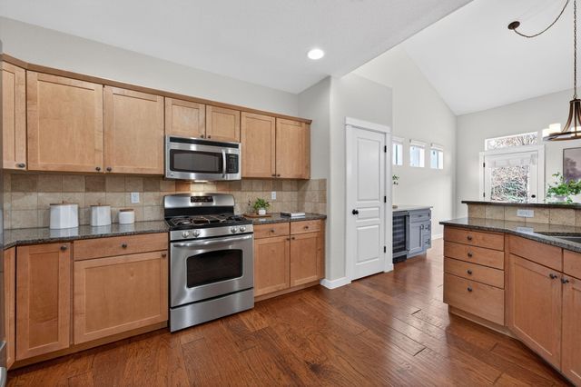 19744 SW Aspen Ridge Drive, Bend, OR 97702