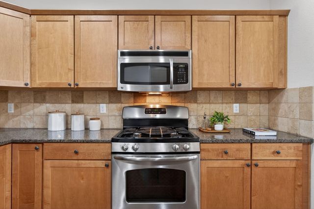 19744 SW Aspen Ridge Drive, Bend, OR 97702