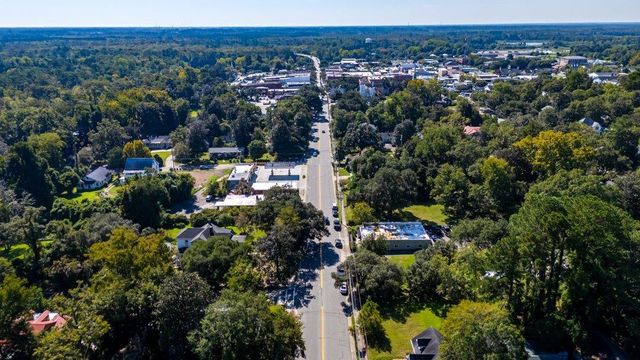 608 Main St., Conway, SC 29526