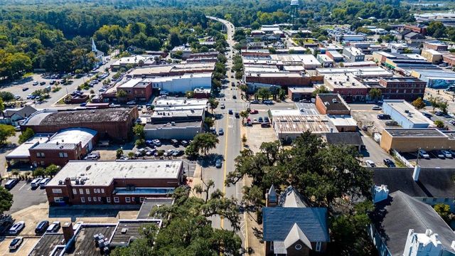 608 Main St., Conway, SC 29526