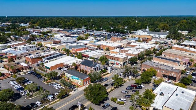 608 Main St., Conway, SC 29526