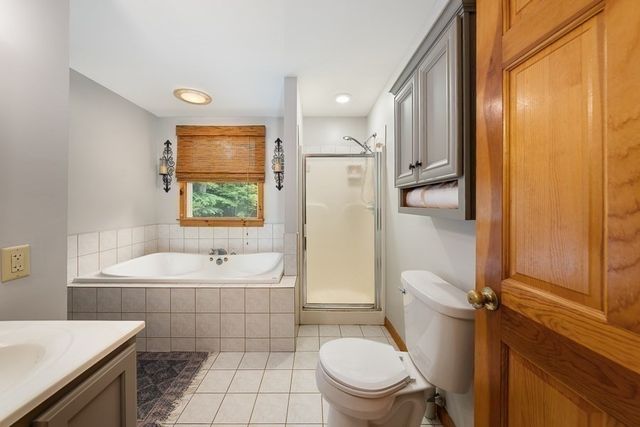115 River Rd, Rutland, MA 01543
