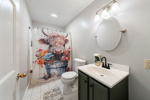 115 River Rd, Rutland, MA 01543