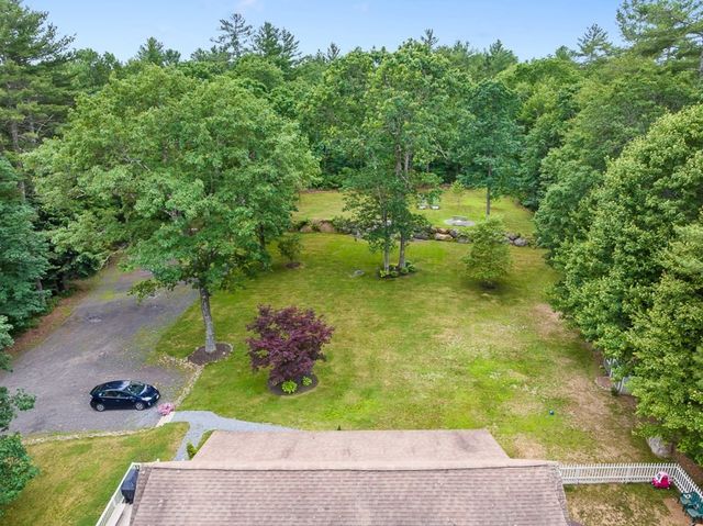 115 River Rd, Rutland, MA 01543