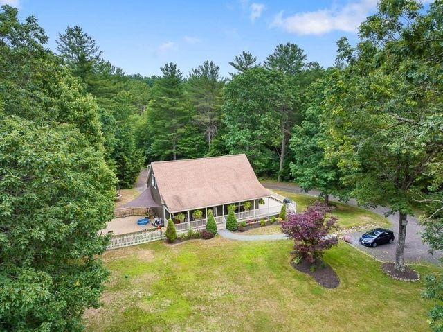 115 River Rd, Rutland, MA 01543