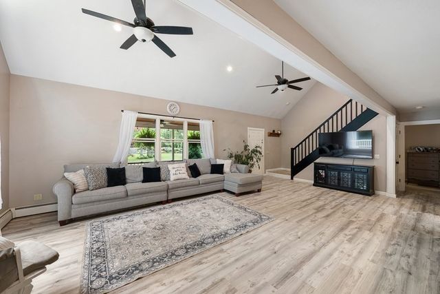 115 River Rd, Rutland, MA 01543