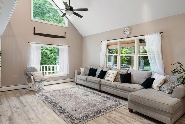 115 River Rd, Rutland, MA 01543