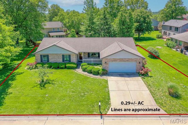 230 Winterberry Drive, Belleville, IL 62220