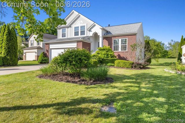 989 Callaway Court, Howell, MI 48843