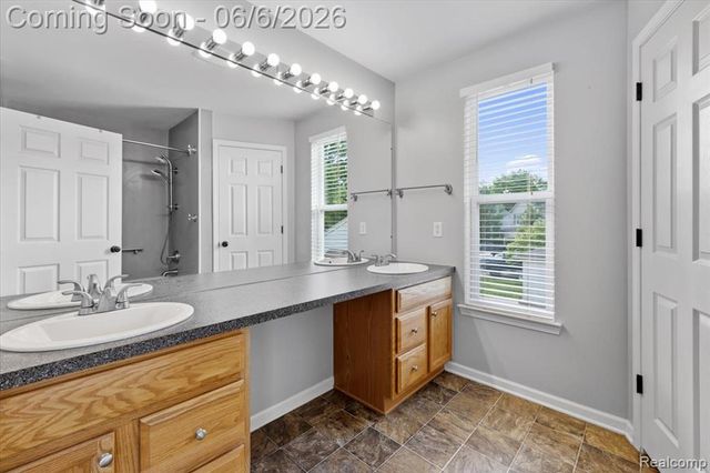 989 Callaway Court, Howell, MI 48843