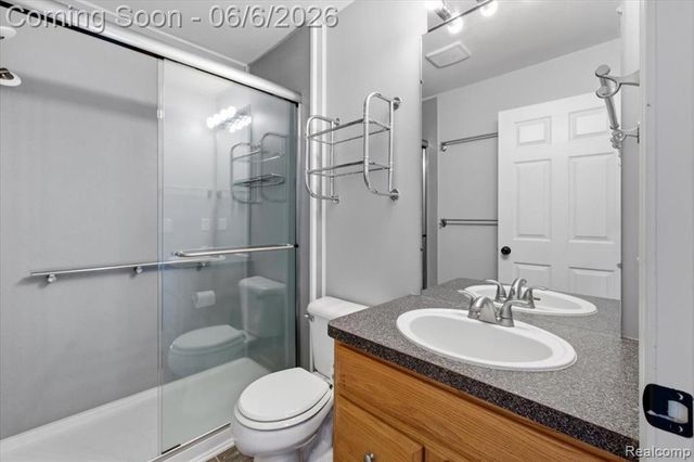 989 Callaway Court, Howell, MI 48843