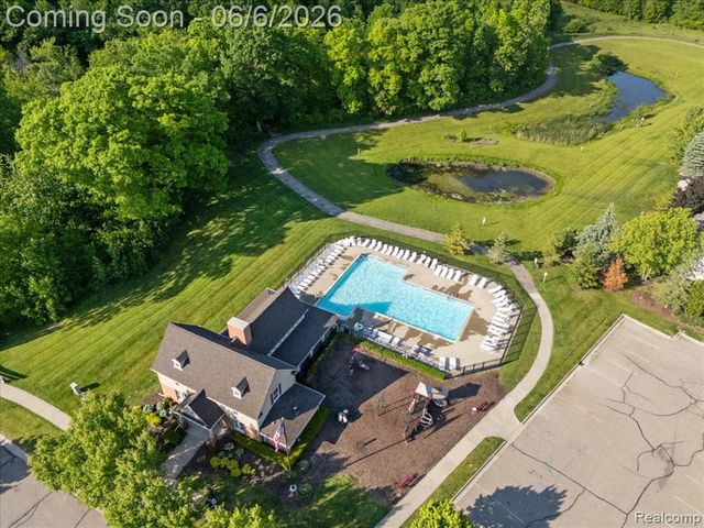 989 Callaway Court, Howell, MI 48843