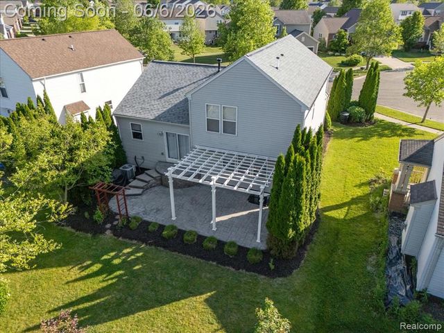 989 Callaway Court, Howell, MI 48843