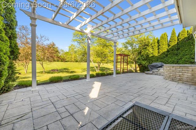 989 Callaway Court, Howell, MI 48843