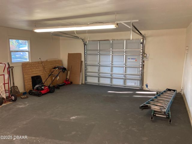 2129 Lime Tree Drive, Edgewater, FL 32141