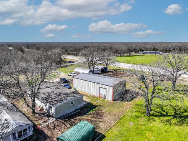 5523 S State Highway 19 2, Emory, TX 75440