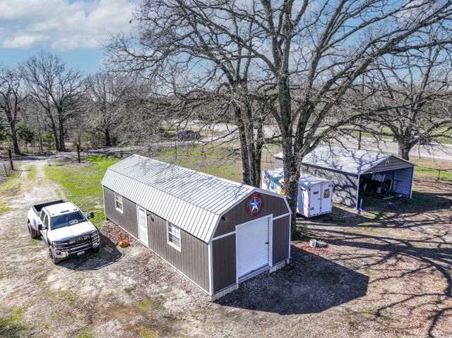 5523 S State Highway 19 2, Emory, TX 75440