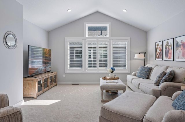 4685 Garland Lane N, Plymouth, MN 55446