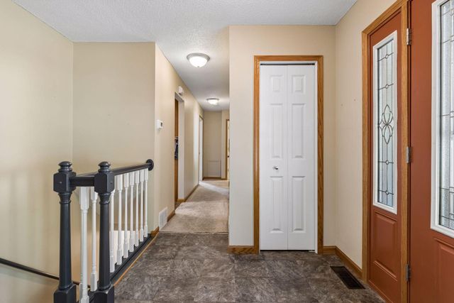 7817 73rd Street S, Cottage Grove, MN 55016