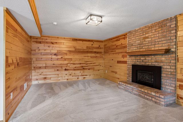 7817 73rd Street S, Cottage Grove, MN 55016