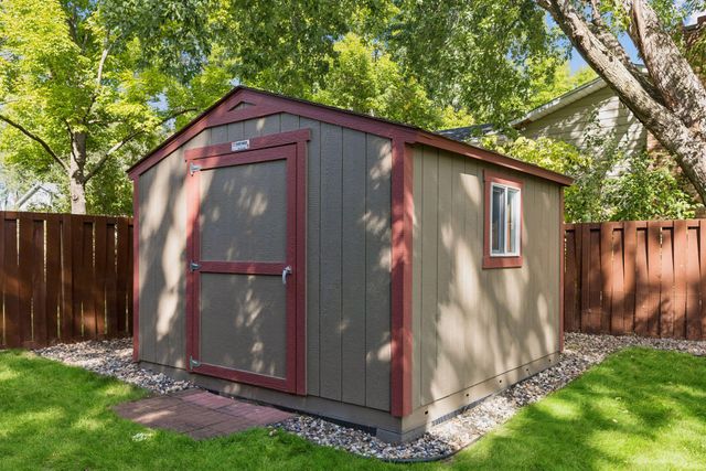 7817 73rd Street S, Cottage Grove, MN 55016