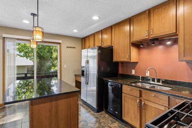 7817 73rd Street S, Cottage Grove, MN 55016