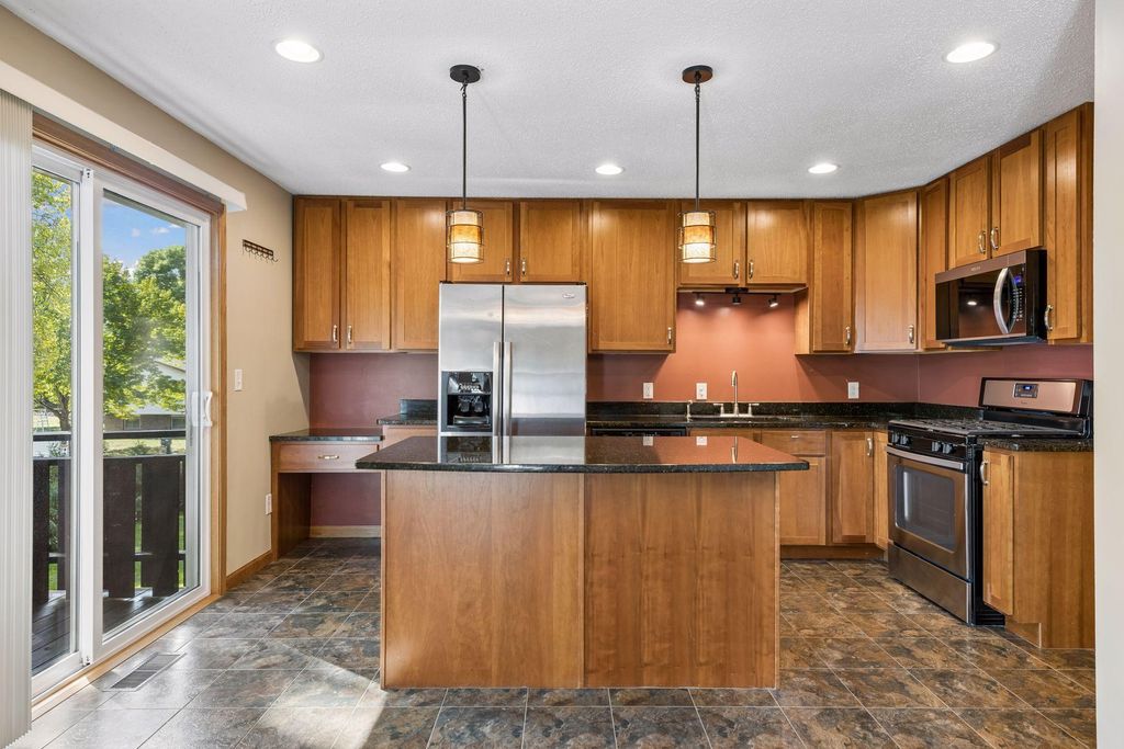 7817 73rd Street S, Cottage Grove, MN 55016 — photo 4