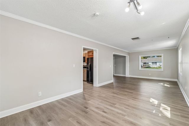 3516 W MCELROY AVENUE, Tampa, FL 33611