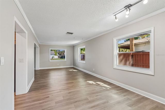 3516 W MCELROY AVENUE, Tampa, FL 33611