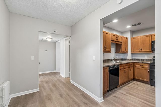 3516 W MCELROY AVENUE, Tampa, FL 33611