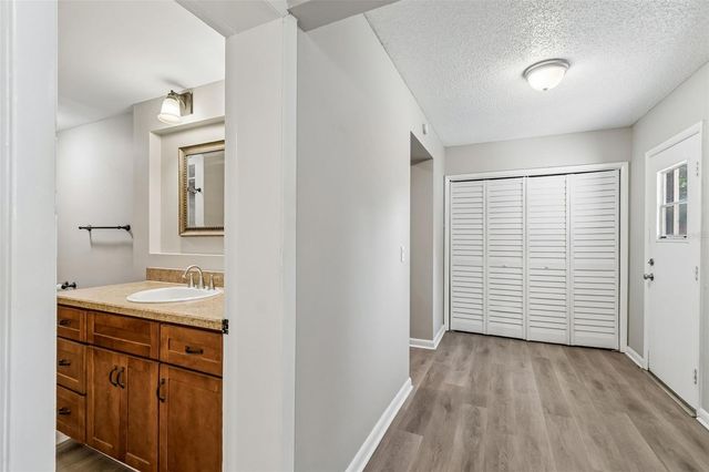 3516 W MCELROY AVENUE, Tampa, FL 33611