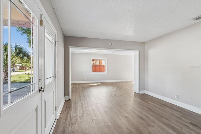 3516 W MCELROY AVENUE, Tampa, FL 33611